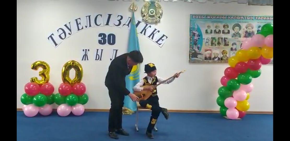 Қазақстан Республикасының Тәуелсіздігіне 30 жыл толуына орай Х.Абдуллин орта мектебінде өткізілген "Желтоқсан тәуелсіздіктің бастауы" атты концерттік бағдарлама
